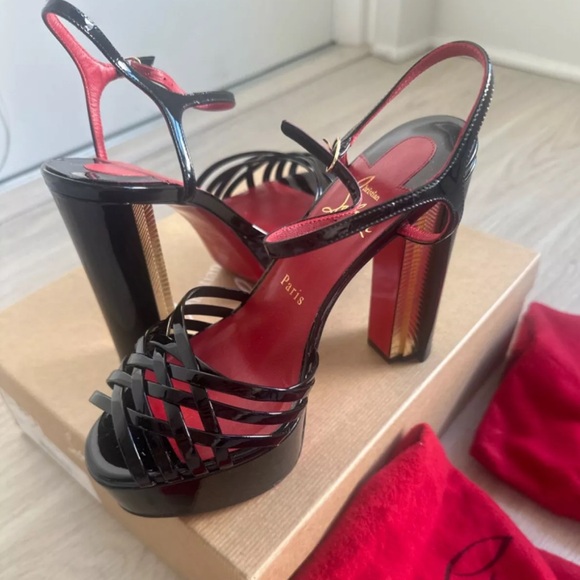 Louboutin- Coluna Girl 130mm Platform Sandals - Picture 12 of 16